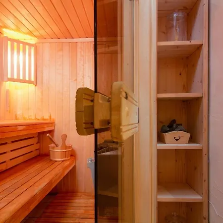 Chalet Hinansho - Happy